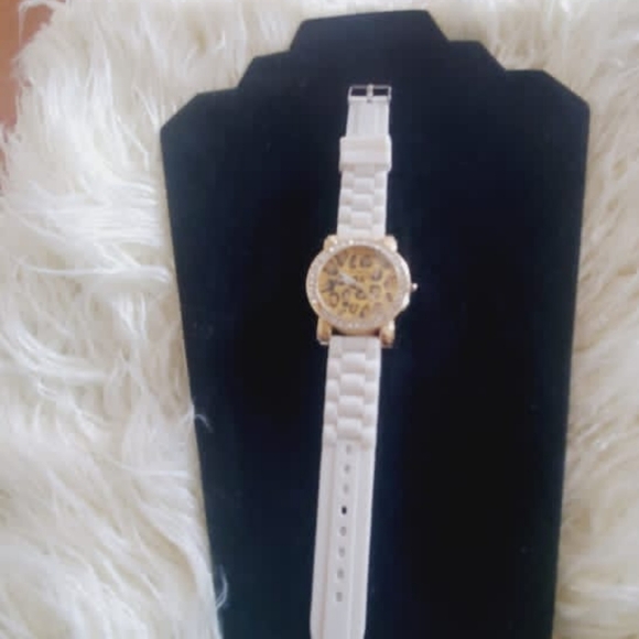 Wrist watch 🌴 - Picture 3 of 5